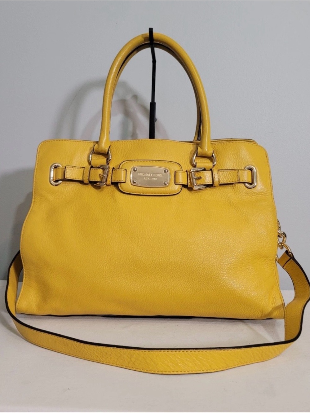 MICHAEL Michael Kors Satchel Hamilton East West Yellow Leather Shoulder Bag